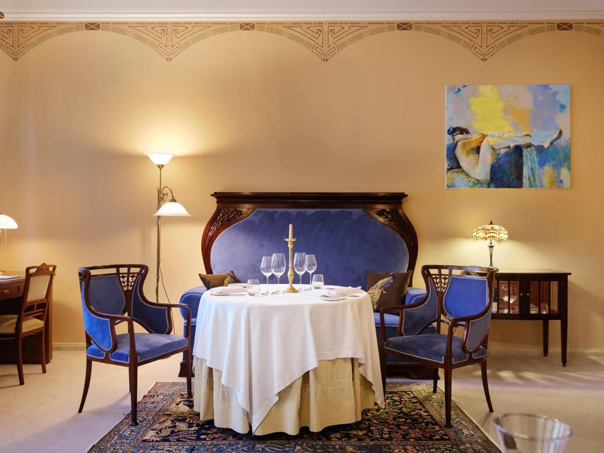 Villa Ammende Restaurant And Hotel Parnu Exterior photo Interior of the hotel
